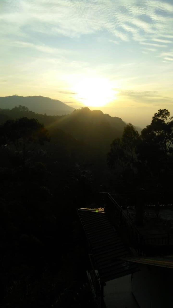 Maple Home Stay Ella Quarto foto