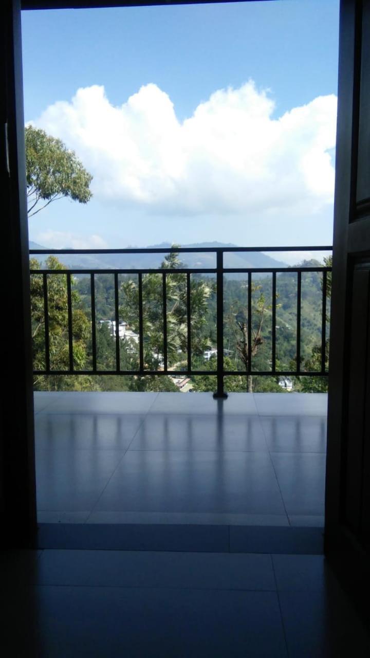 Maple Home Stay Ella Quarto foto
