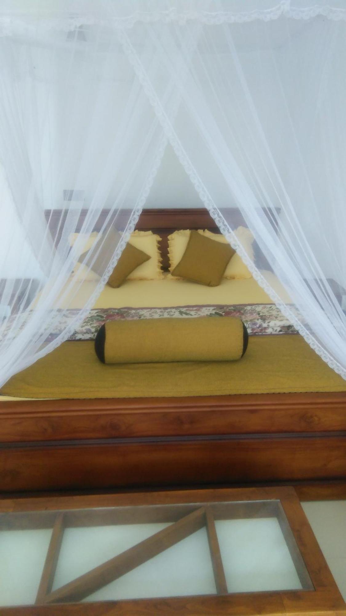 Maple Home Stay Ella Quarto foto